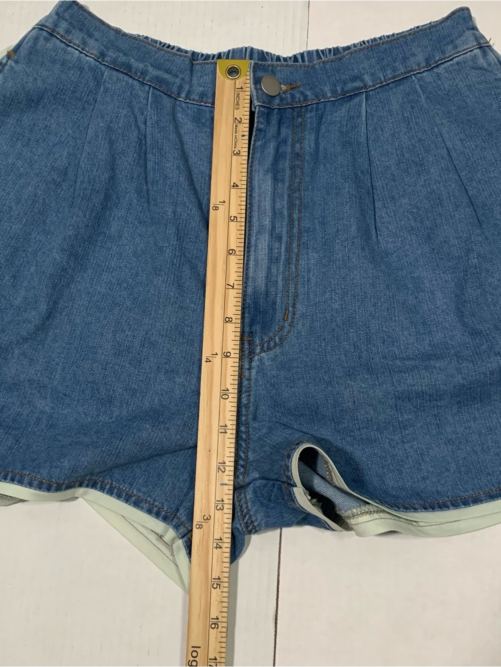 Blue Pleated Denim Shorts with Contrast Trim size M - Picture 6 of 10